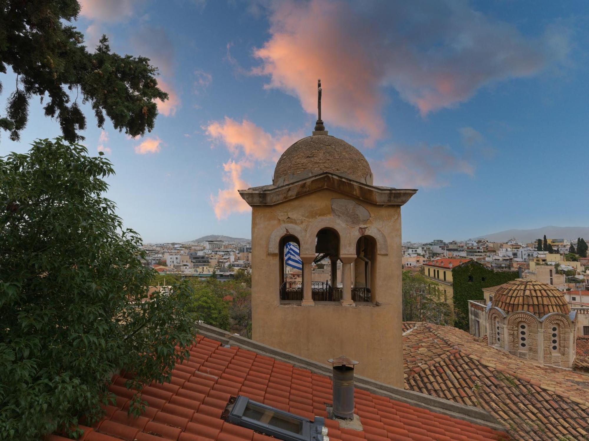 Live At The Acropolis Shadow - Under Super Scenic Anafiotika Apartment Atena Exterior foto